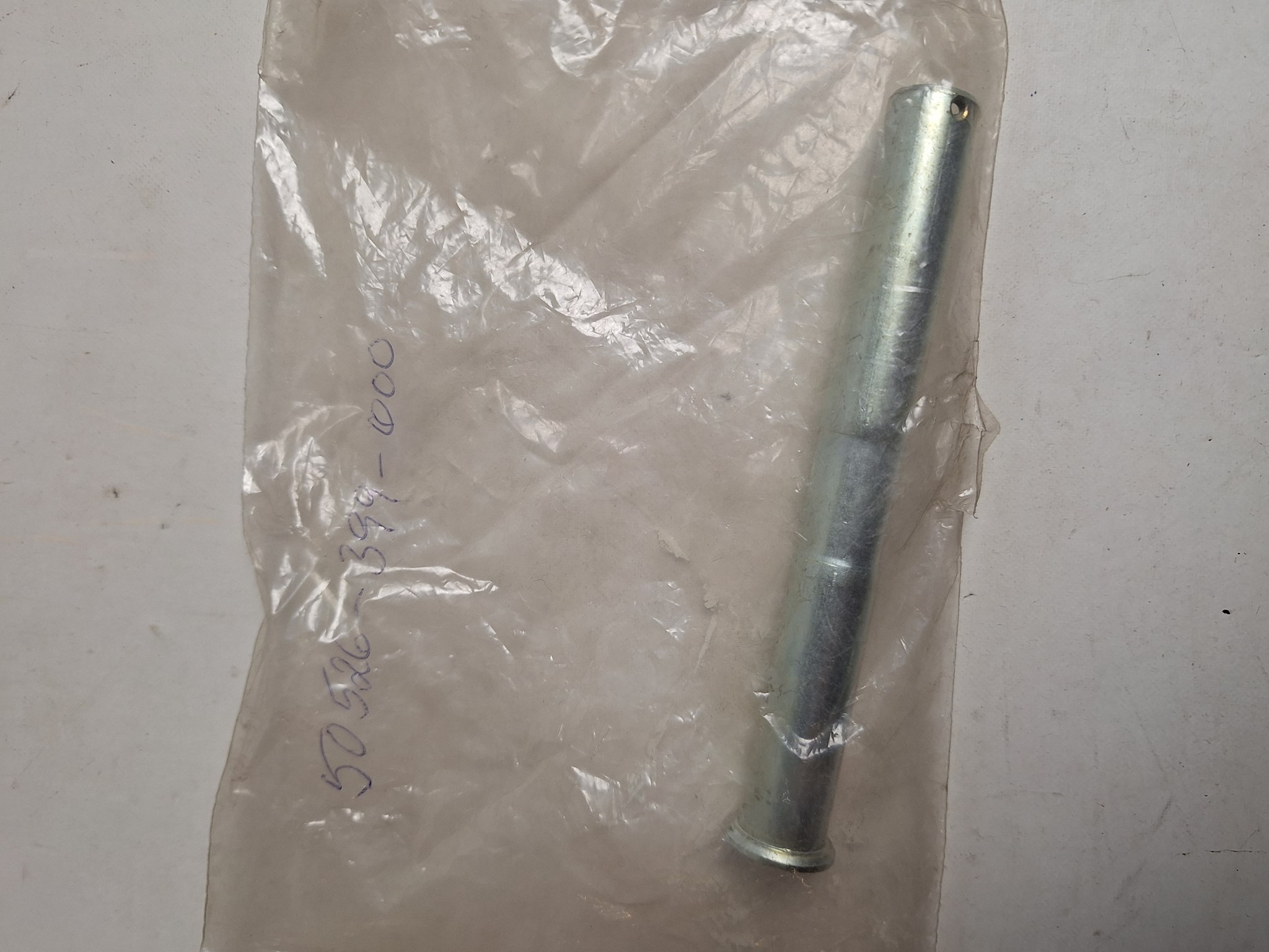 Picture of GELENKROHR HAUPTSTAENDER  50526-399-000  CB 125 T